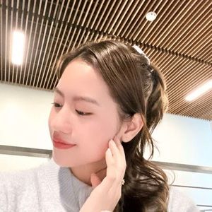 Meet your Posher, Alice